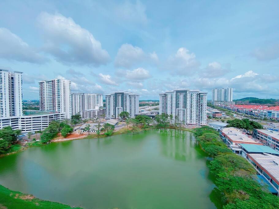 2-4 Pax Spacious Living @ Mount Austin, Jb #02 Джохор-Бару Экстерьер фото